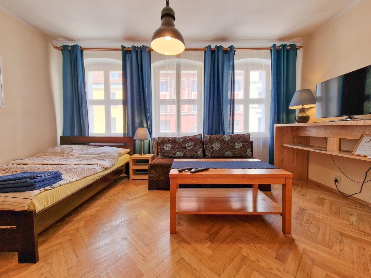 Appartement Apartament Ksiezycowy à Stary Toruń Extérieur photo