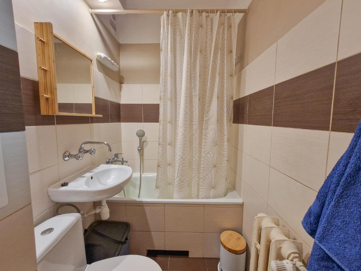Appartement Apartament Ksiezycowy à Stary Toruń Extérieur photo